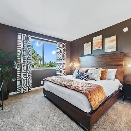 Beverly Hills 2 Bed 2 Bath Penthouse With Den And Parking 414 Los Ángeles Exterior foto