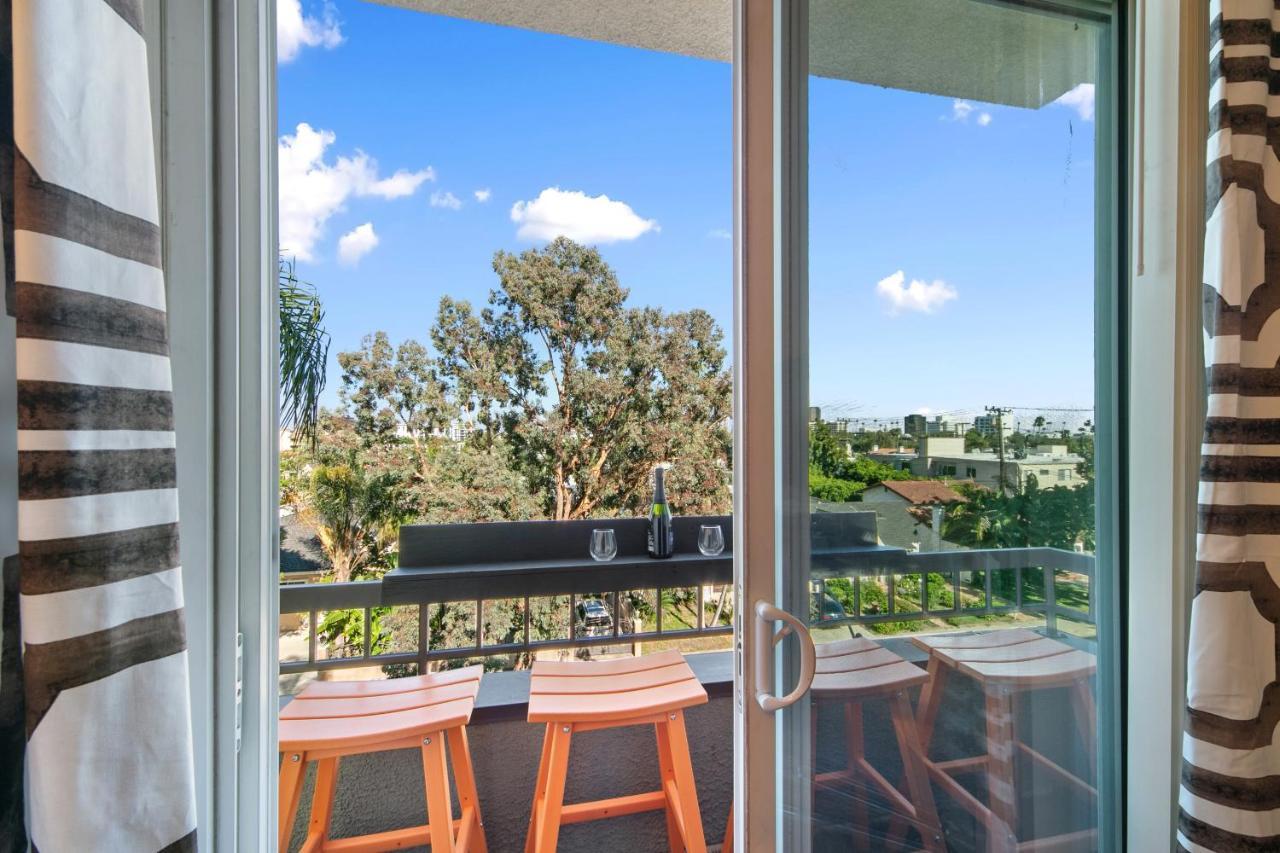 Beverly Hills 2 Bed 2 Bath Penthouse With Den And Parking 414 Los Ángeles Exterior foto