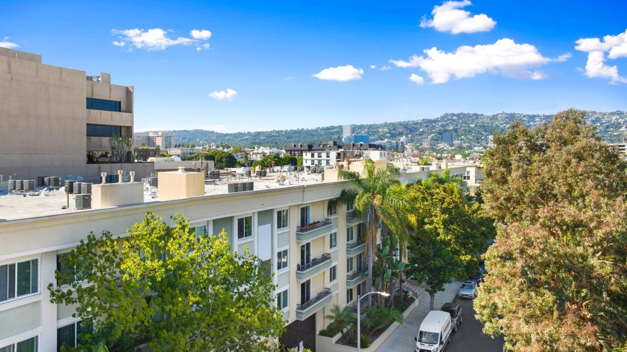 Beverly Hills 2 Bed 2 Bath Penthouse With Den And Parking 414 Los Ángeles Exterior foto